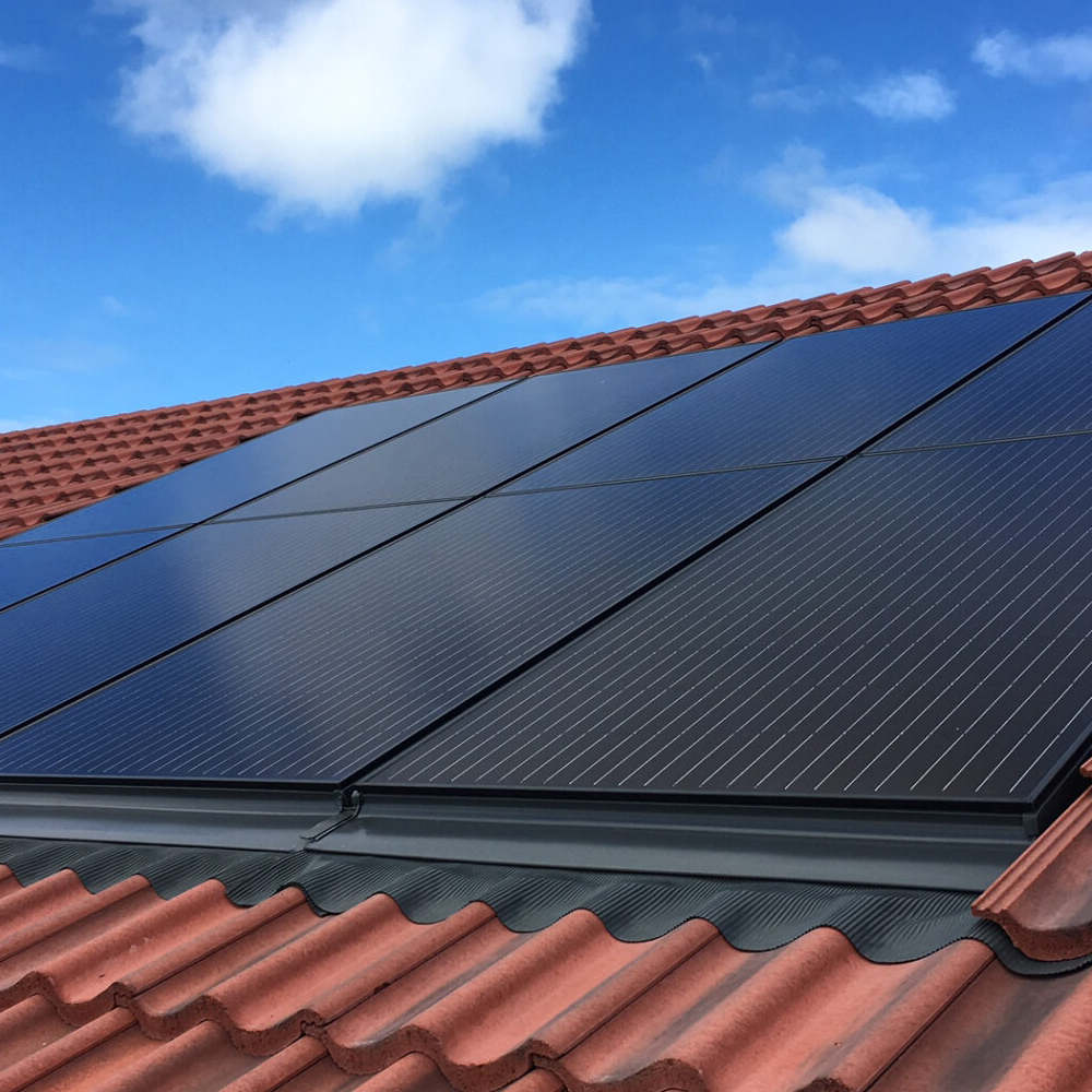 Viridian 405W PV16-M10 Clearline Fusion In-Roof PERC Monofacial, All Black - Image 4